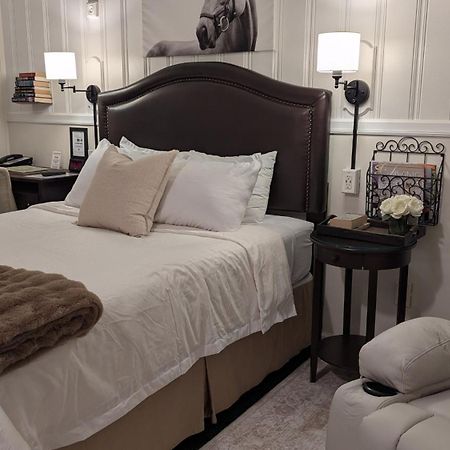 Amherst Inn - Virginia Экстерьер фото