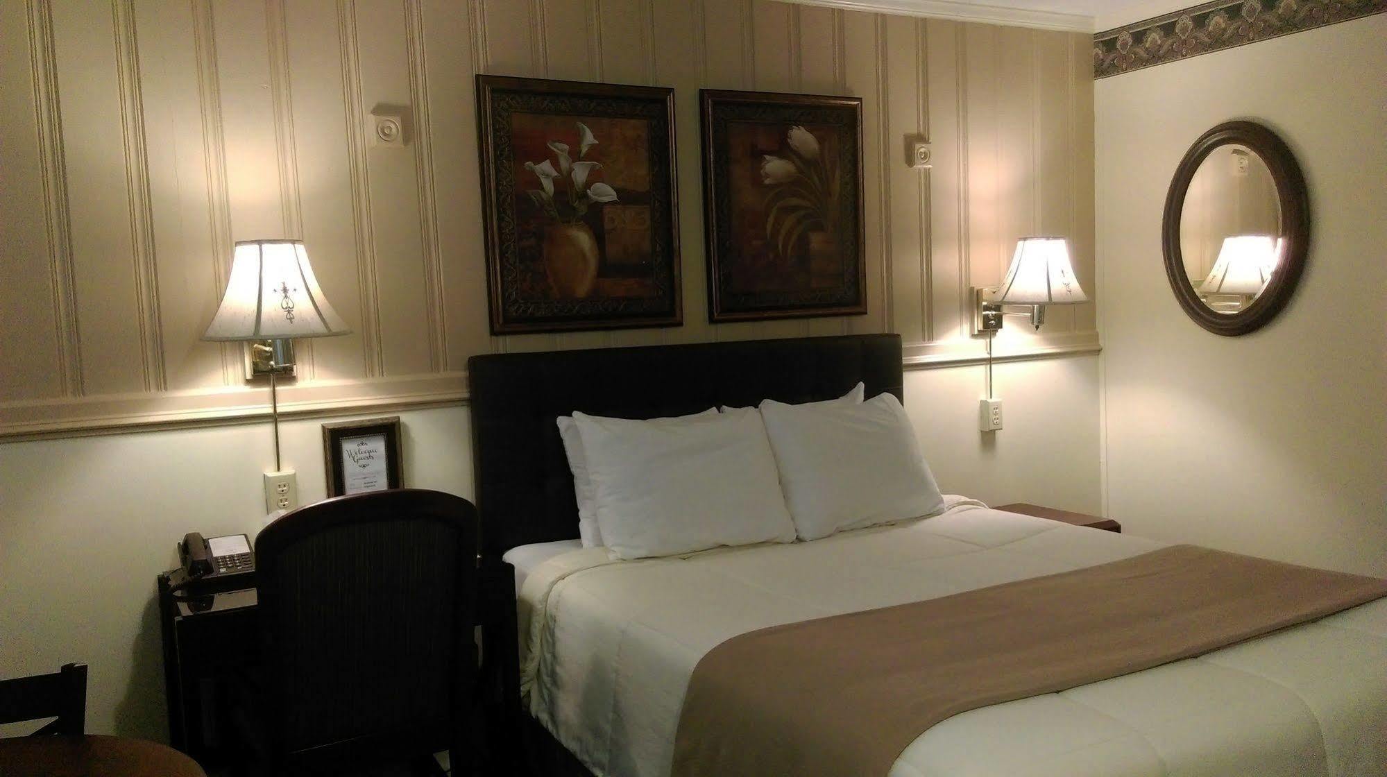 Amherst Inn - Virginia Экстерьер фото