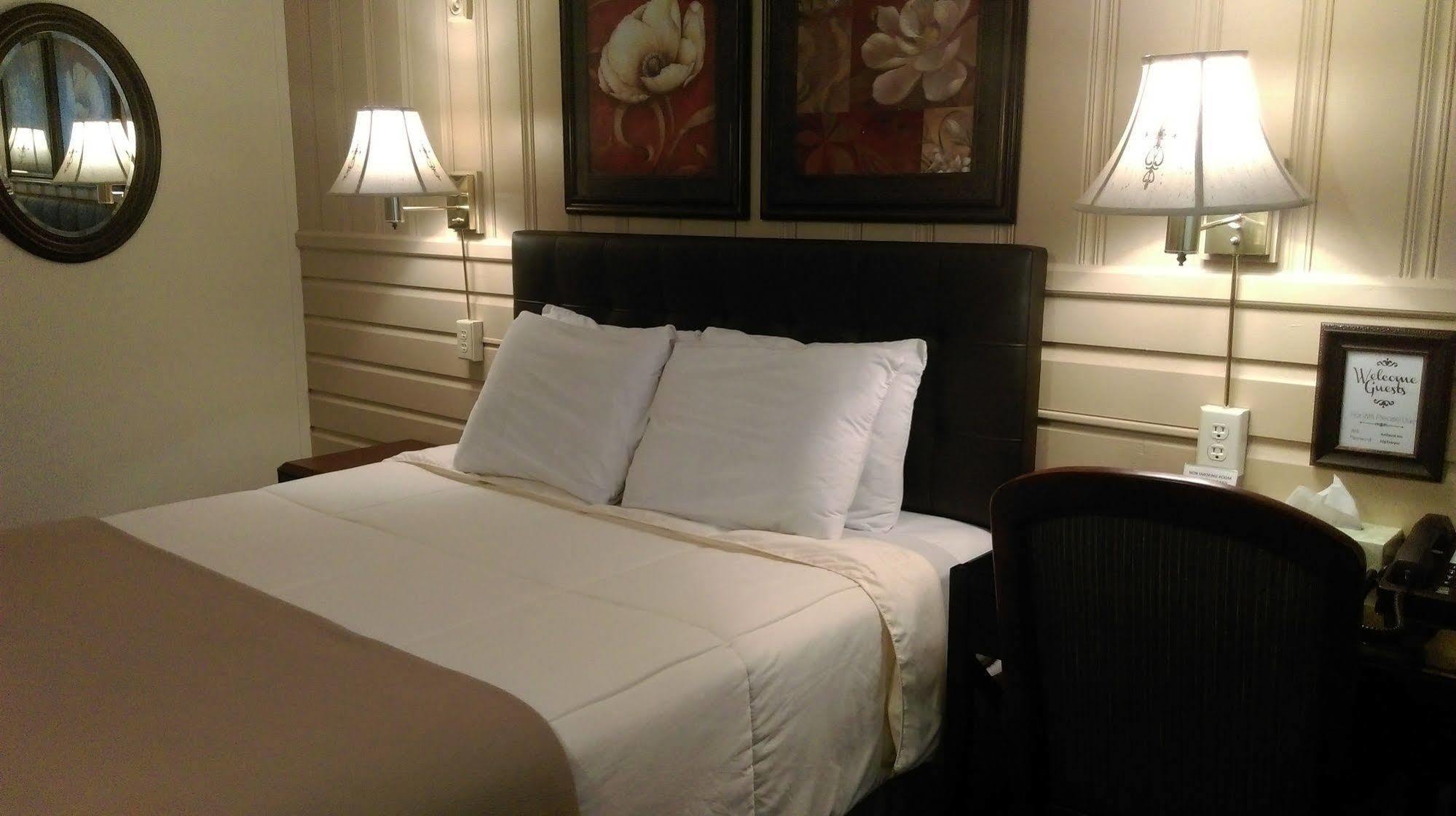 Amherst Inn - Virginia Экстерьер фото