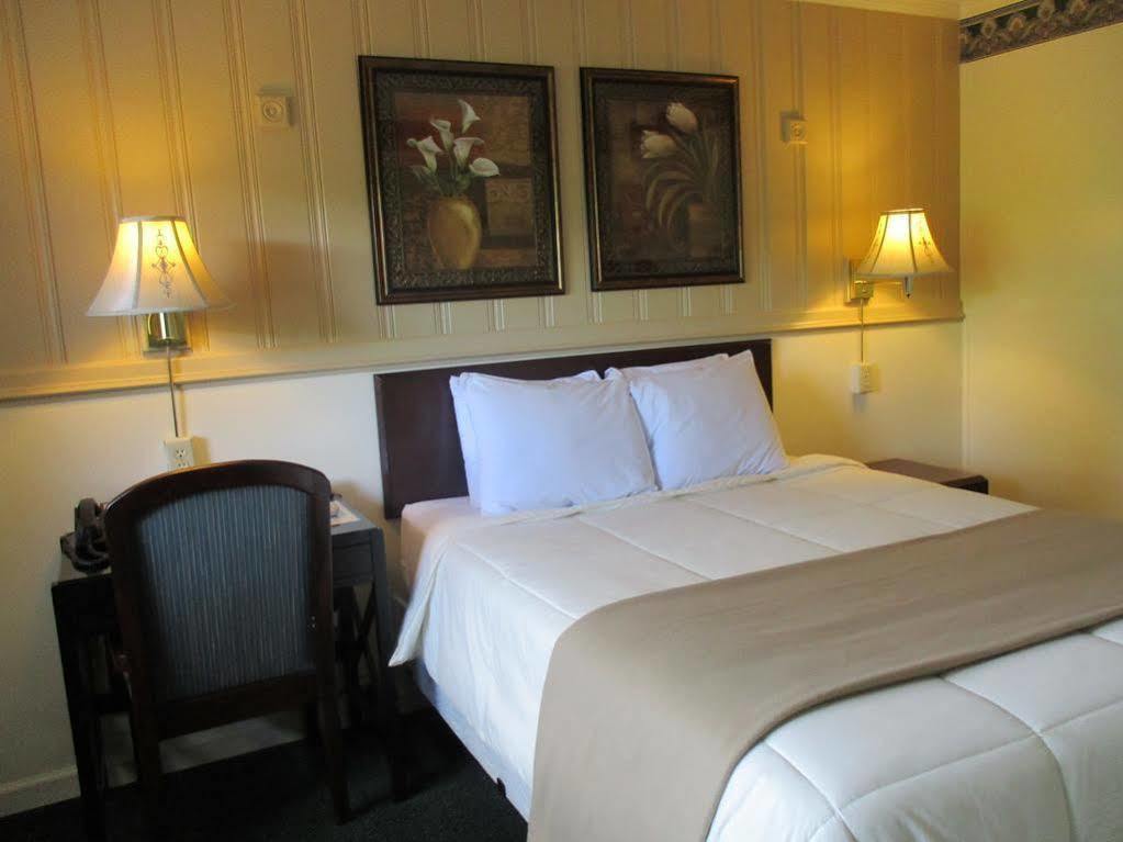 Amherst Inn - Virginia Экстерьер фото